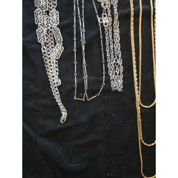 Lot of 6 necklaces, 3 gold tone 3 silver tone - Picture 5 of 11